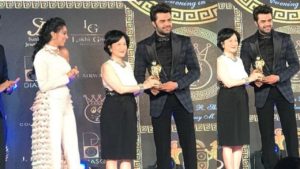 Maniesh Paul Wins The SAAF’s Best Host In Asia Award In Hong Kong