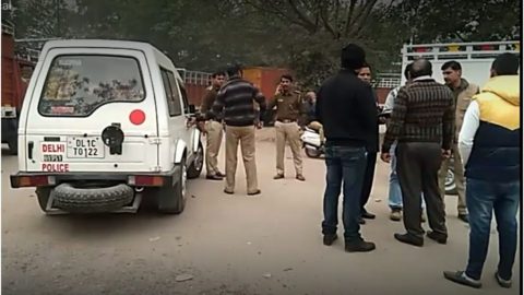 बुराड़ी ट्रांसपोर्ट अथॉरिटी में सिविल डिफेन्स के जवान का शव फांसी के फंदे से लटका हुआ मिला
