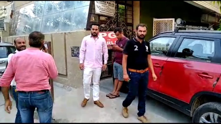 Shalimar Bagh Car loot spot