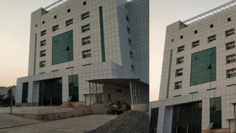 उत्तरी दिल्ली नगर निगम द्वारा नालों की सफाई का काम शुरू