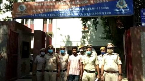 भगोड़े हत्यारे को सराय रोहिल्ला थाना पुलिस ने किया गिरफ्तार, आरोपी के पास से हथियार भी बरामद।