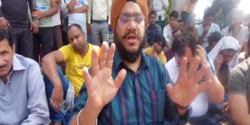 आजादपुर फल मंडी में प्रोटेस्ट