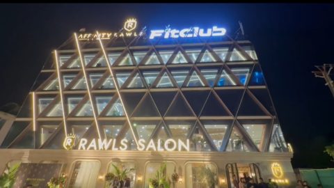Rolls Salon Launches India’s First Ultra-Luxury ‘Beyond’ Range, Grand Inauguration by Jacqueline Fernandez